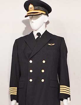 Airline Pilot - Generic (Black and Gold Style)